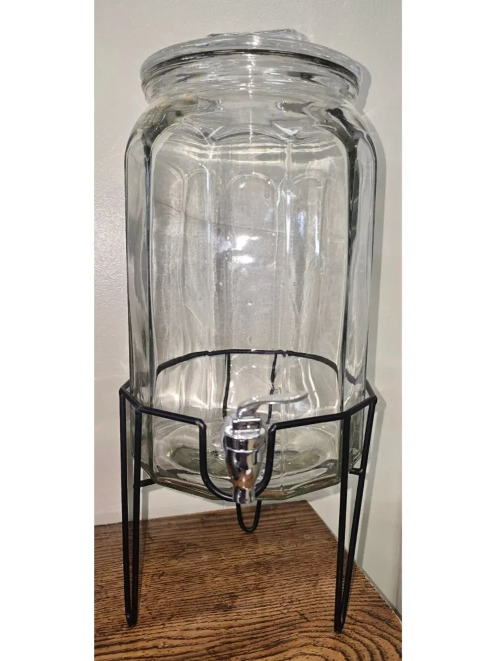 Glass Beverage Dispenser With Metal Stand & Chrome Spigot 1 Gallon Clear Glass D